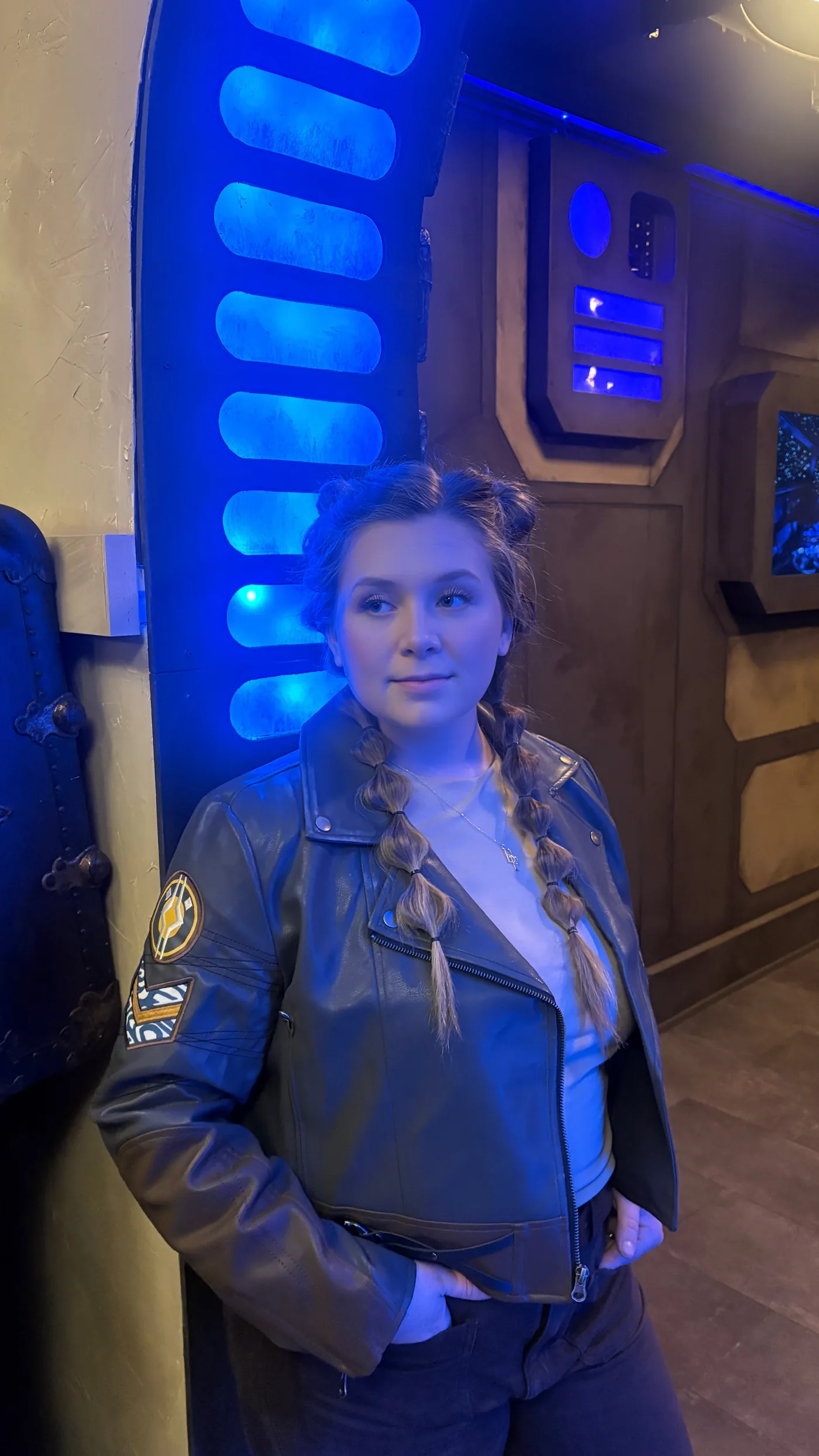 Co-pilot Sydney aboard the Shadow Crest